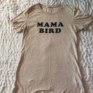 Mama bird T